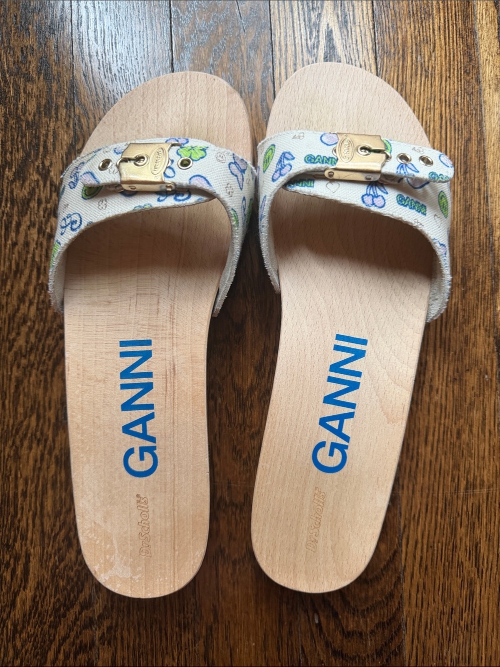 Ganni Beige Floral Buckle Slide Sandals with Blue Logo